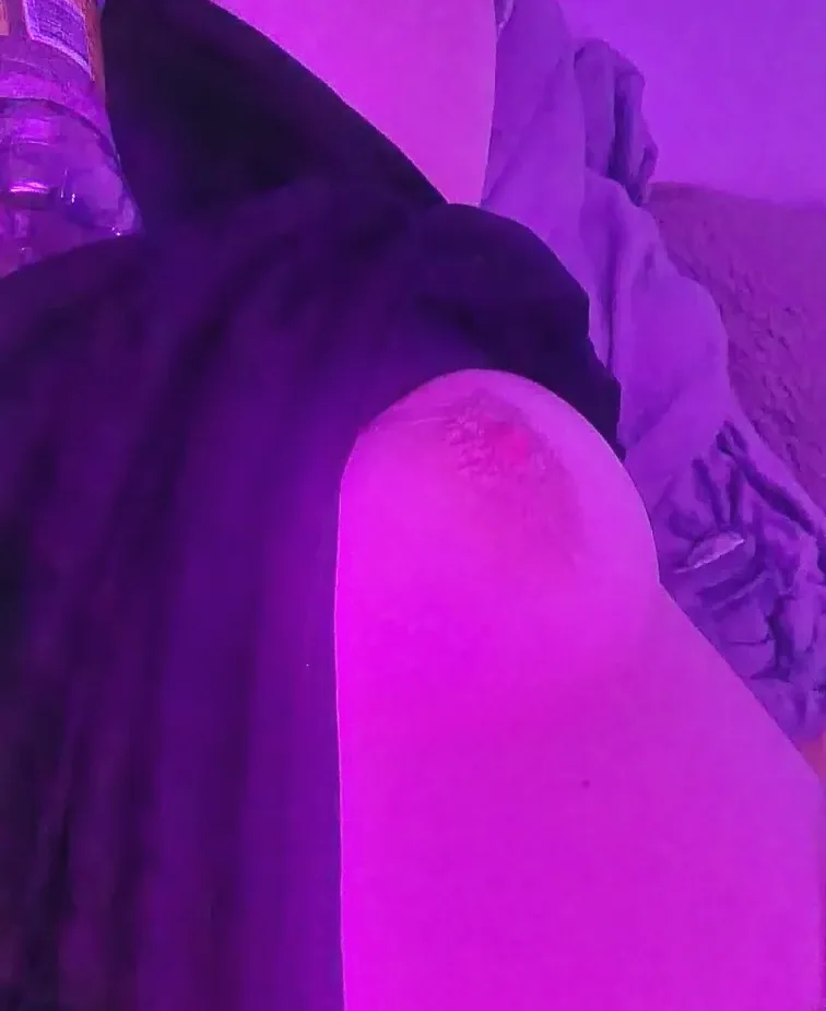 Julia, 34