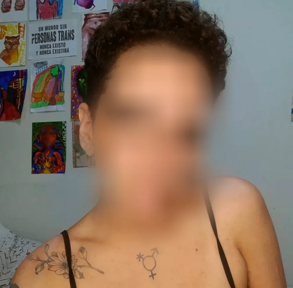 Kim, 26