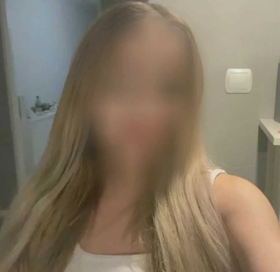 Kim, 24