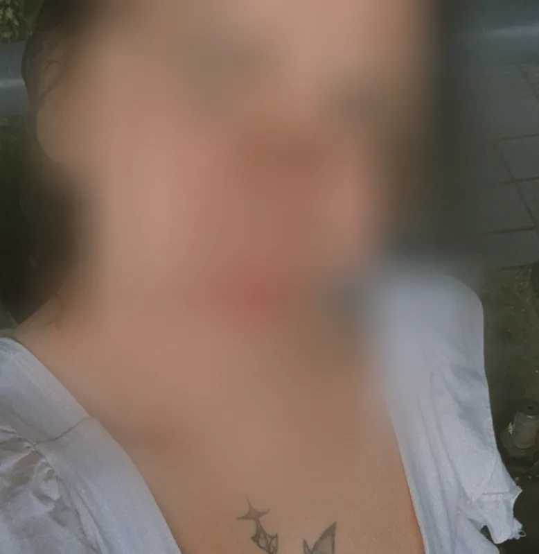 Michelle, 22